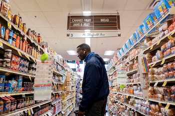 Los productos industrializados ocupan un lugar central en la alimentación diaria de millones de personas en todo el mundo (REUTERS/Vincent Alban)