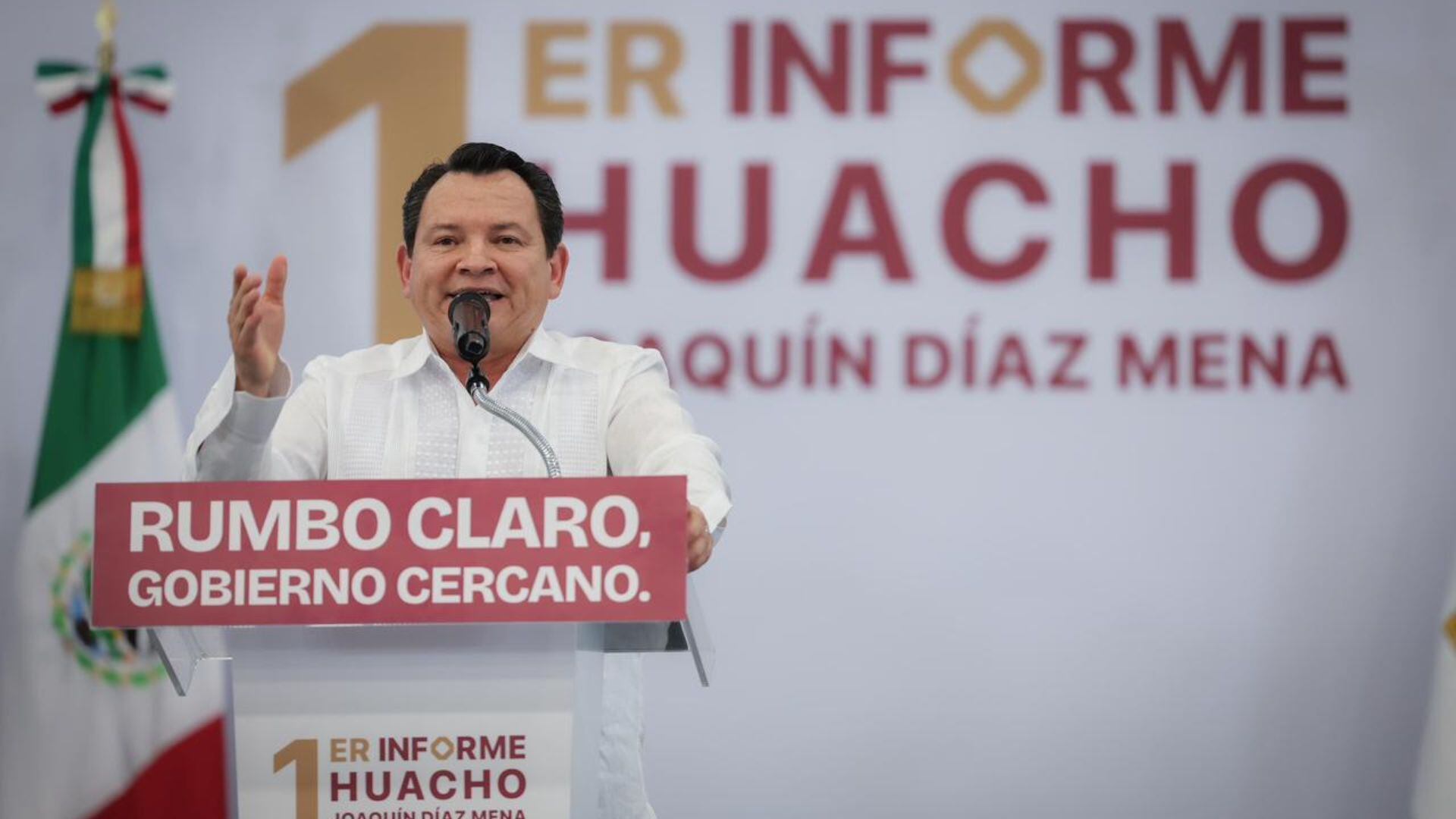 El gobernador Joaquín Díaz Mena rindió su primer informe de gobierno en Yucatán. (Especial)