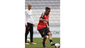 Giovane Santos en un entrenamiento