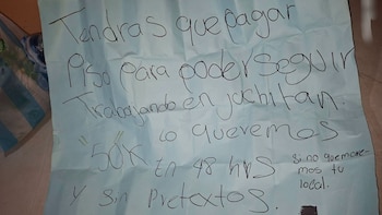 Denuncia de comerciante en Juchitán de Zaragoza. (Especial)