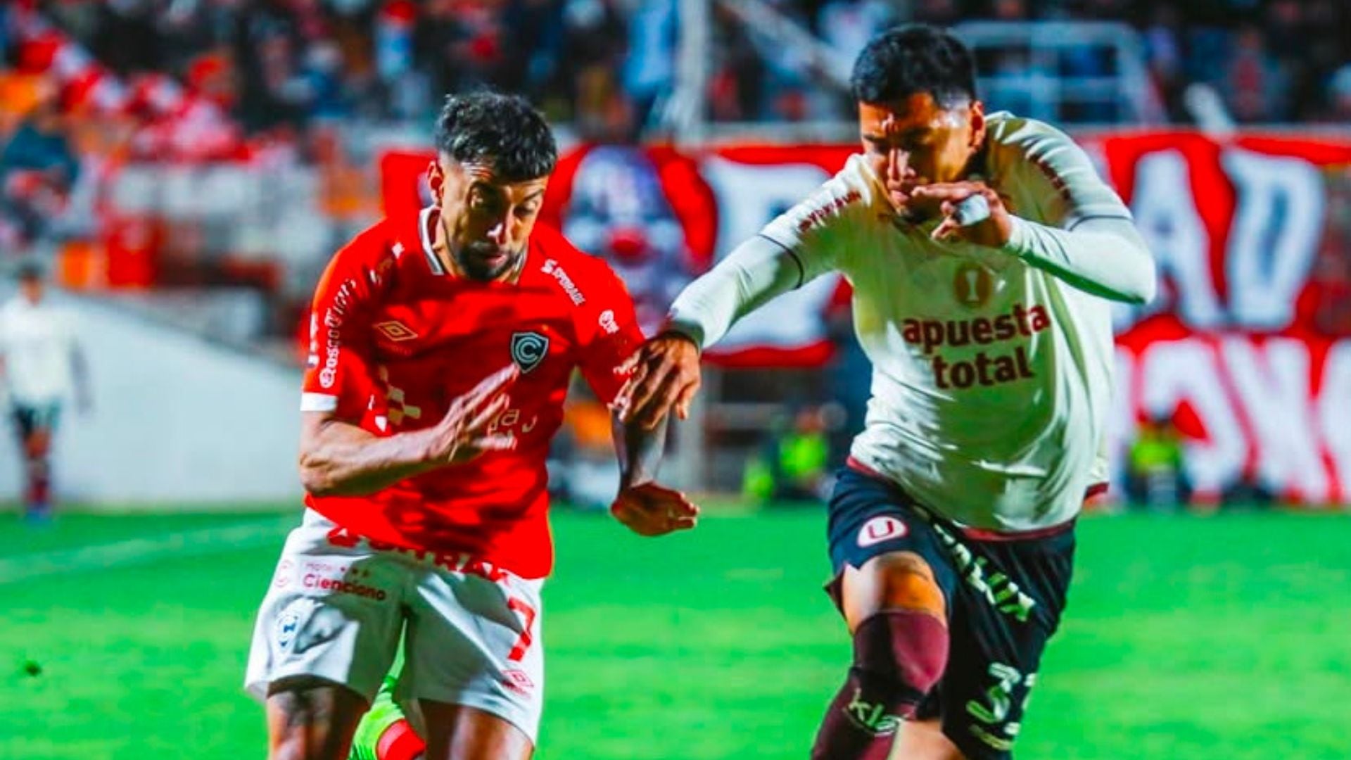 Cristian Souza, potencia desbocada con Cienciano. - Crédito: Jhon Carlos
