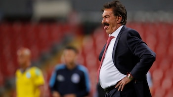 Ricardo La Volpe desea que