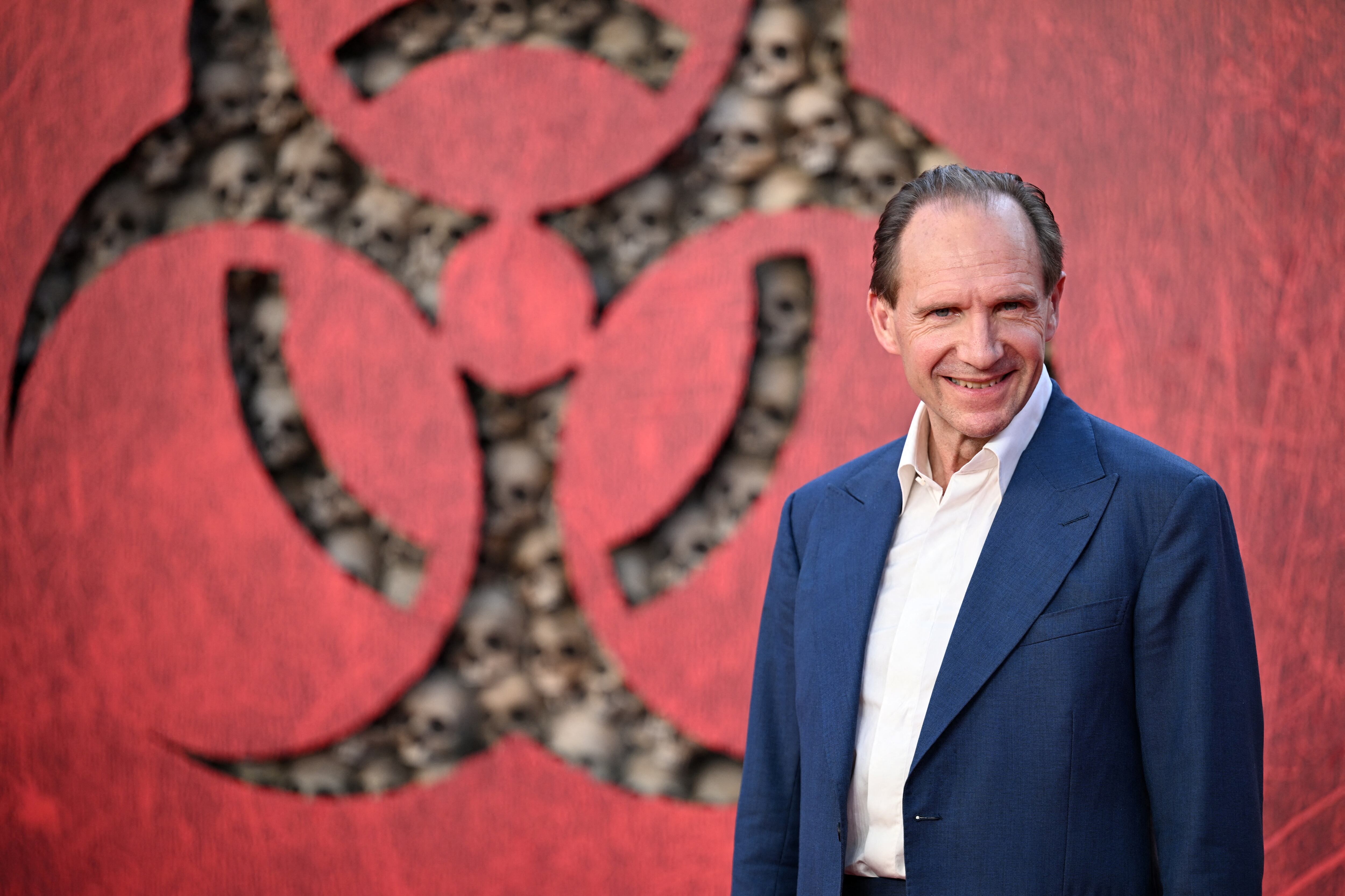 Ralph Fiennes se encuentra en una de sus mejores rachas actorales, ya que después de estar en la cinta