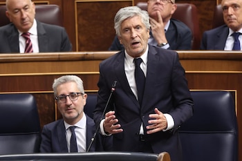 09/09/2026 El ministro del Interior, Fernando Grande-Marlaska, interviene durante una sesión plenaria en el Congreso de los Diputados, a 9 de septiembre de 2026, en Madrid (España). El Gobierno se enfrenta a la primera sesión de control tras el inicio de curso, coincidiendo con la desclasificación de unos 40 documentos, fechados desde el 1 de julio hasta el 1 de agosto, relacionados con la crisis en Ceuta derivada por la entrada masiva de unos 80.000 migrantes desde la frontera con Marruecos. Saiz avanzó que se publicarían más informes relevantes si hubiera porque desde el Ejecutivo no tienen "nada que esconder".
POLITICA
Eduardo Parra - Europa Press