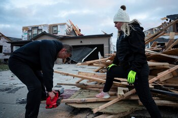 Las donaciones de la artista ayudarán a más de 50 heridos y contribuirán a la reconstrucción tras los daños estructurales producidos. (REUTERS/Seth Herald)