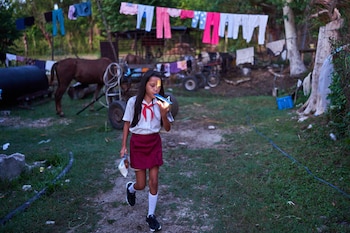 Entre pocas luces, Cuba inicia un nuevo año escolar con una crisis energética nacional