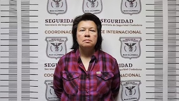 Mató a puñaladas a su esposa bombera, escapó a México y una corte de California la condenó a 36 años de prisión