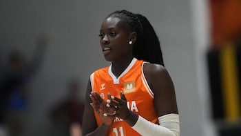 La jugadora española Awa Fam ficha por Project B