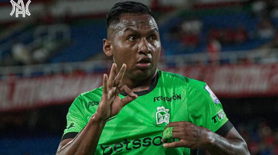 Alfredo Morelos sería el '9' de Nacional frente al Medellín- crédito @nacionaloficial/X