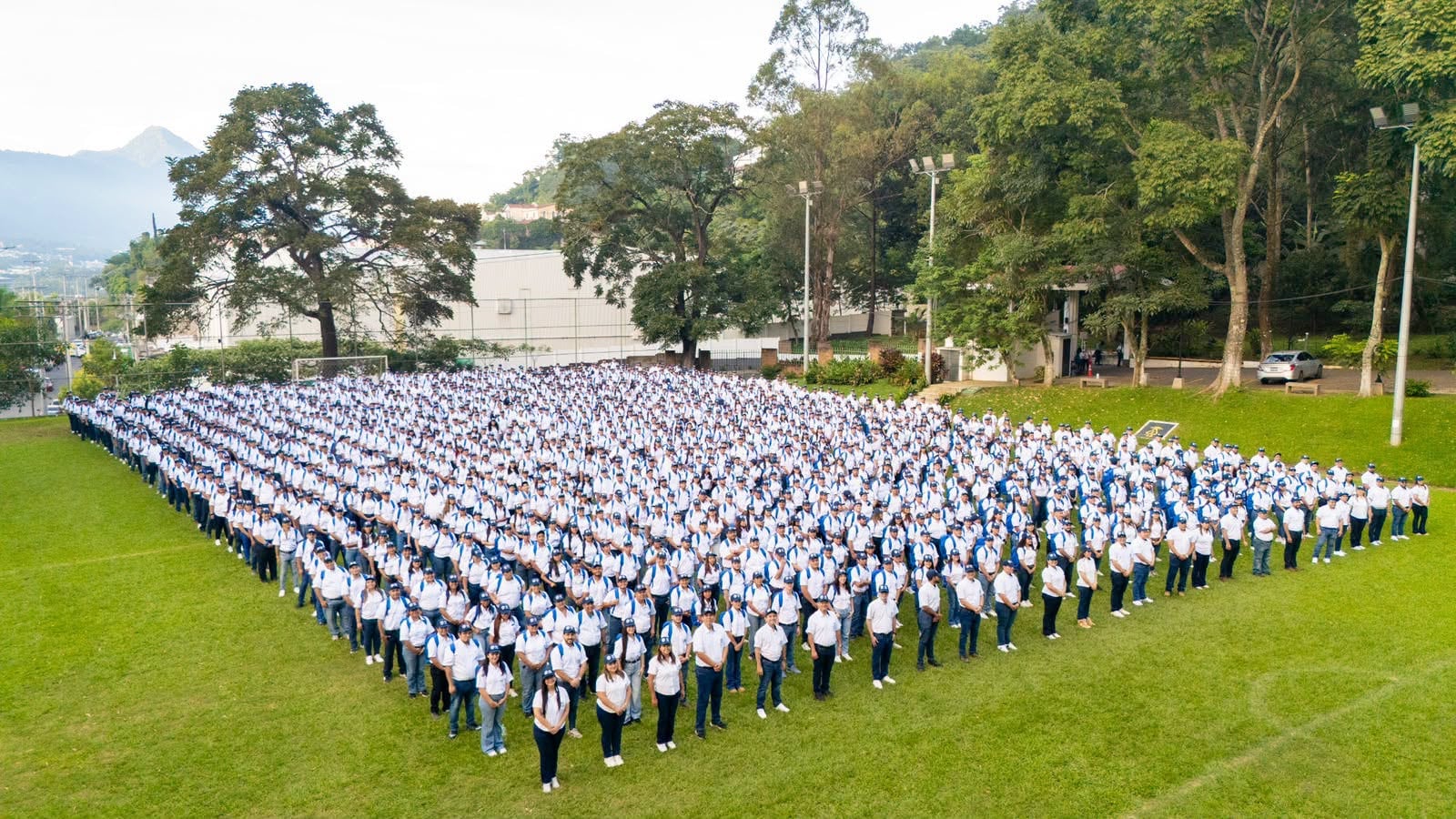 El comunicado del BCR señala que el trabajo de campo contará con 1,400 censistas y una flota de 300 vehículos. Foto retomada de redes sociales del BCR.