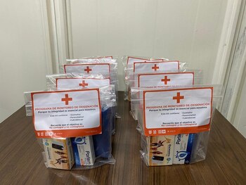 El paquete tiene gel