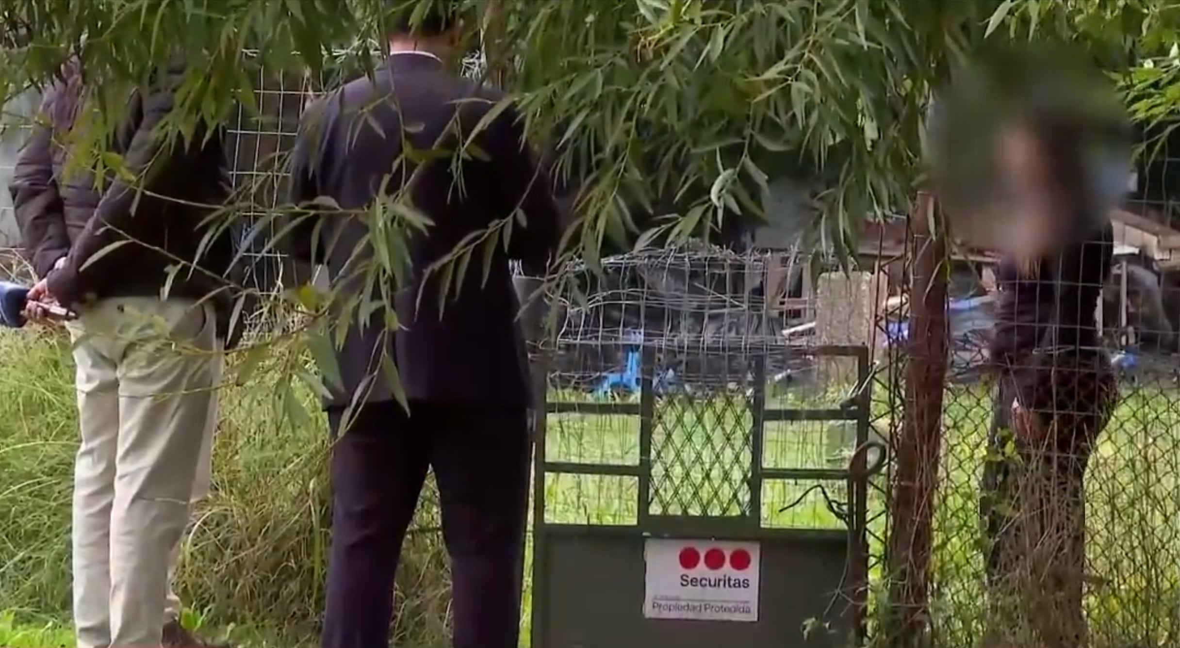 Dos mujeres fueron encerradas, abusadas y torturadas por un hombre en Las Piedras (Captura Telemundo/Canal 12)