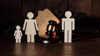Pensión de alimentos, conciliación o juicio: ¿cuál es la mejor vía según el caso?