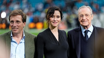 Ayuso y Almeida celebran el