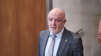 Sin acuerdo en el Parlamento de Navarra para condenar la agresión en Berriozar a militares que veían el Mundial