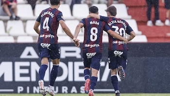 (Crónica) Eibar y Almería siguen en racha contra Albacete y Burgos
