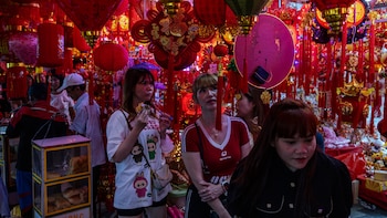 De productos baratos a símbolo de innovación: China gana terreno en Indonesia