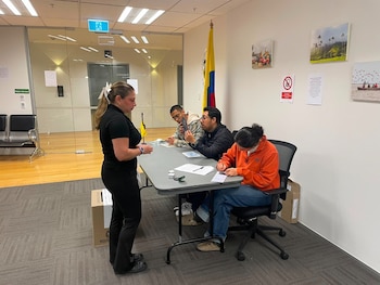 Primeiro voto registrado em Auckland, Nova Zelândia - crédito @CancilleriaCol/X