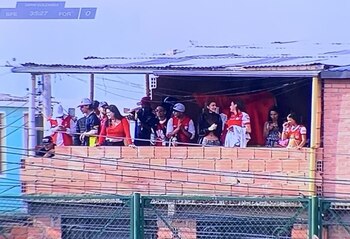 Fanáticos del club Cardenal vieron