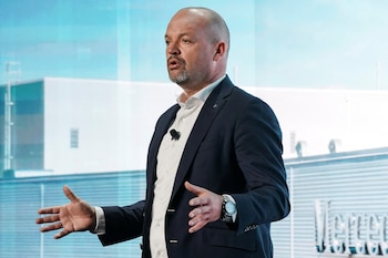 Jörg Burzer, directivo de Mercedes-Benz, calificó a Nvidia como su socio estratégico más importante en manejo automatizado. (Reuters)
