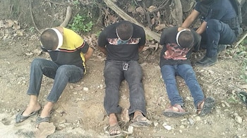 Tres jóvenes desaparecidos fueron rescatados en Lázaro Cárdenas, Michoacán, presuntamente serían víctimas de trabajo forzado ya que estaban atados Foto: Especial