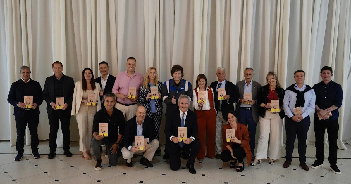 Milei convoca a todo su gabinete para un balance anual y proyección a futuro