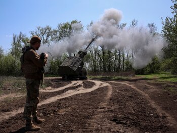 Un militar de la 43.ª
