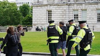 Una cadena alemana elimina partes de un reportaje sobre disturbios en Belfast por una demanda de Elon Musk