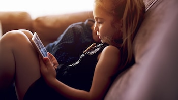 La pandemia impulsó el aumento del tiempo de pantalla entre niños y adolescentes