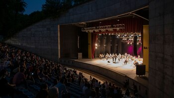La Orquesta del Colón brindará