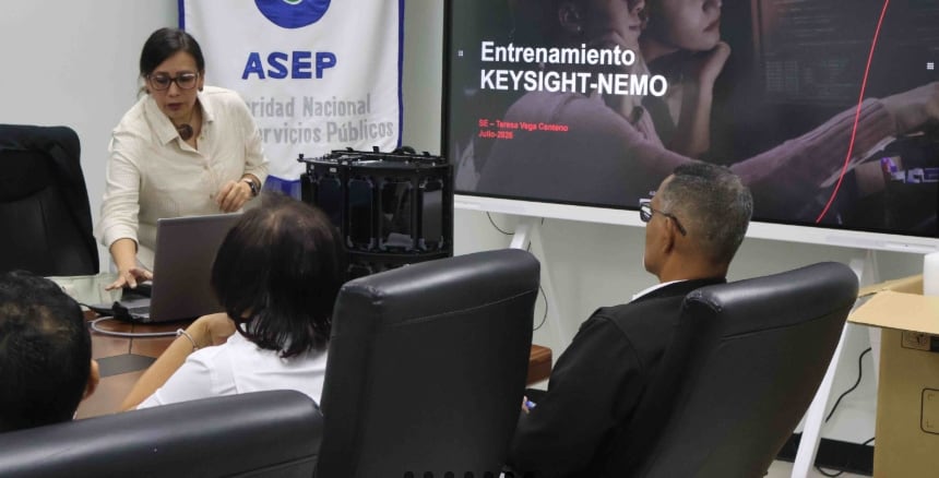 Ingenieros y técnicos de telecomunicaciones recibieron capacitación teórica y práctica en campo, para garantizar la correcta interpretación de los datos obtenidos. (ASEP)