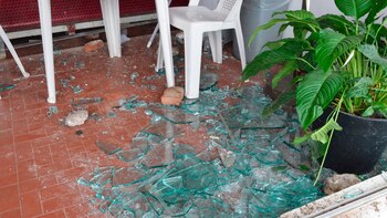 Los vidrios rotos después del