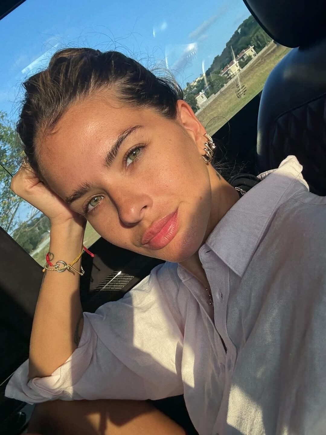 La China Suárez palpita la llegada de sus hijos en la playa (Foto: Instagram)