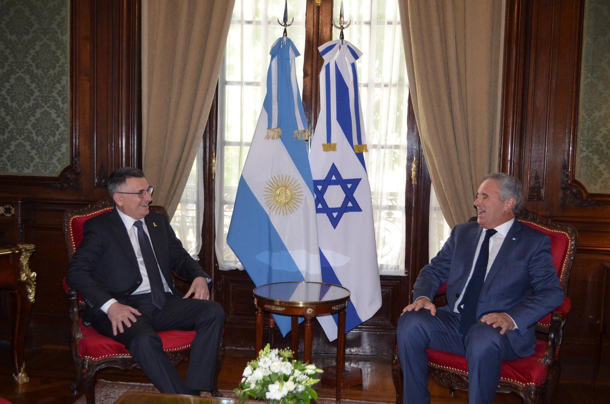 El Canciller argentino Pablo Quirno y su par israelí, Gideon Sa’ar