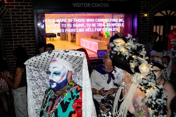 Instagram suspendió sin explicación las cuentas de varios locales nocturnos queer en California, lo que afectó las ventas de entradas y la comunicación con el público (REUTERS/Eduardo Munoz)