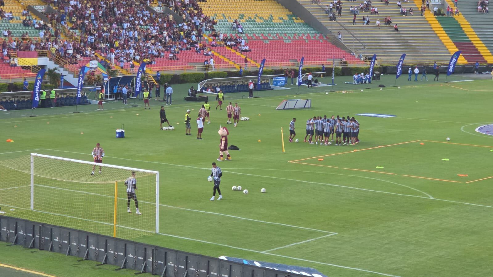 El duelo Tolima vs. Santa Fe en Ibagué abre la fecha 4 de los cuadrangulares de la Liga BetPlay - crédito Alejandro Rodríguez/Infobae Colombia