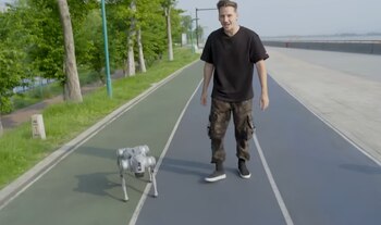 Canal de YouTube, Supercar Blondie