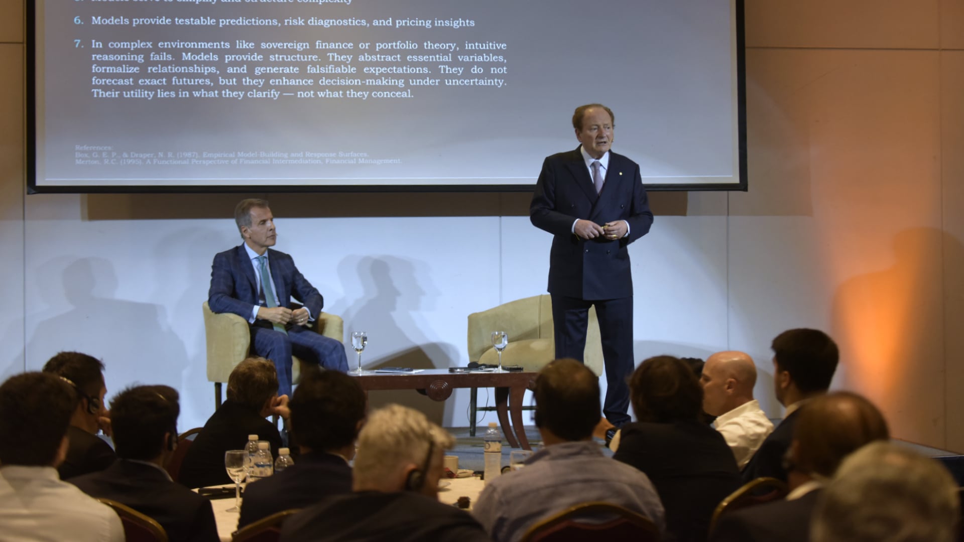 El premio Nobel de Economía, Robert C. Merton, junto al director de la Fundación Capital, Martín Redrado. (Foto: Gustavo Gavotti)