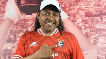 El exfutbolista Alessandro Morán es