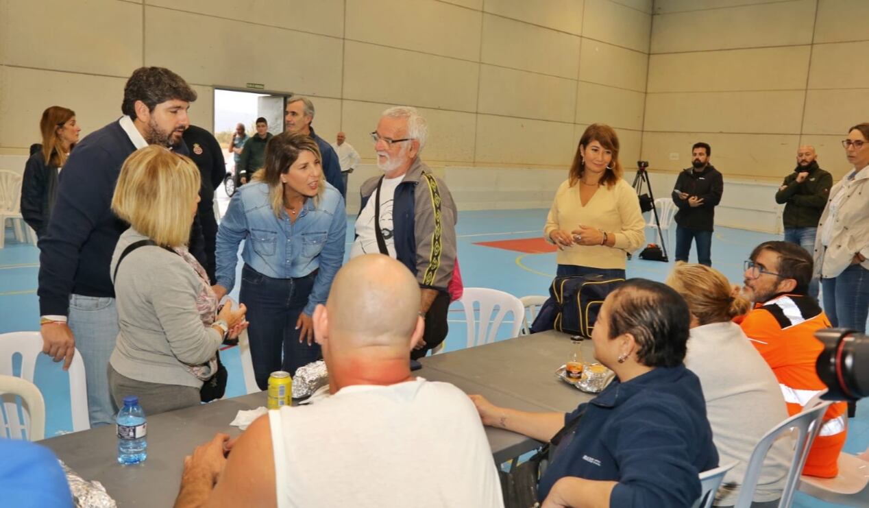 Polideportivo que funciona como albergue en Cartagena. (Imagen: X/Noelia Arroyo)