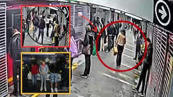 En video quedó el ‘modus operandi’ del ‘trío de cosquilleras’ detenidas en una estación de Transmilenio, en Bogotá: apuñalaron a una víctima