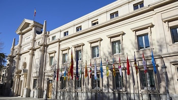El Senado proyectará en su fachada los colores y elementos de la bandera de la Comunidad de Madrid por el 2 de mayo
