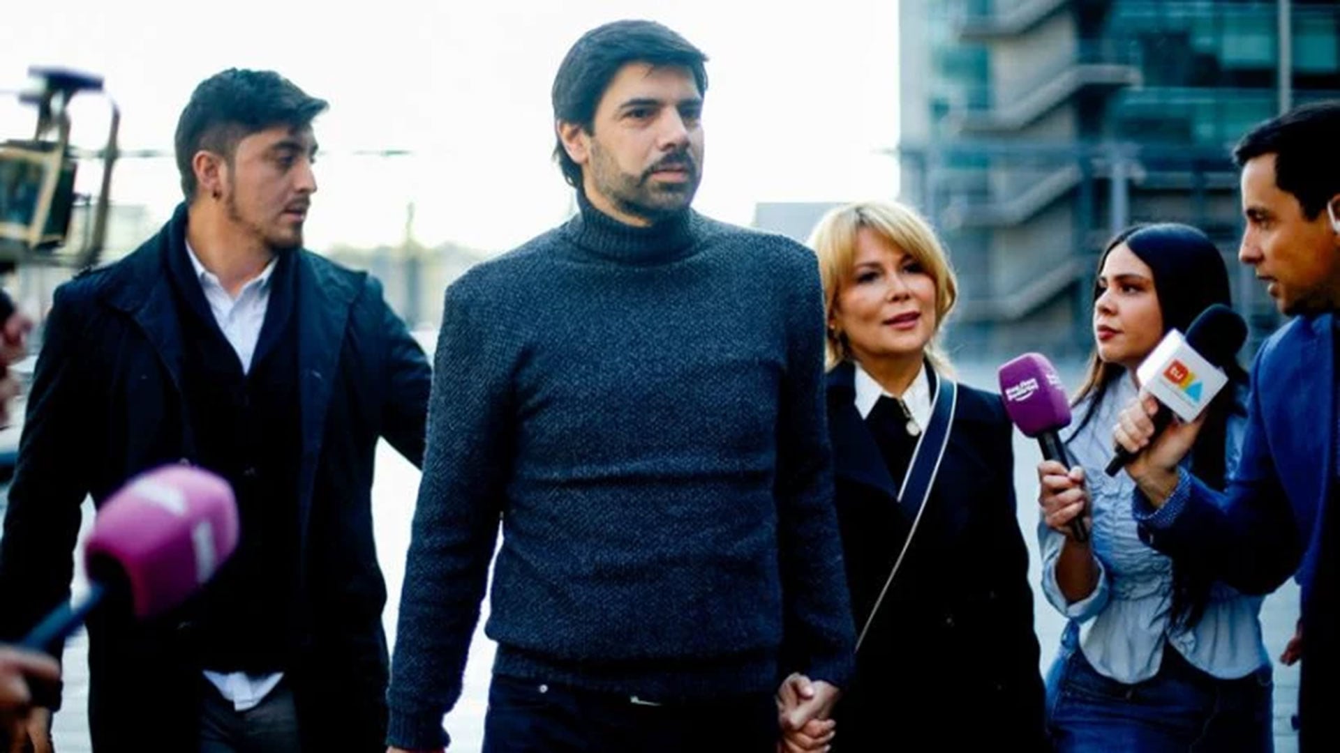 Lavín Jr. habría acordado recibir facturas ideológicamente falsas para pagar su deuda con dos empresas
