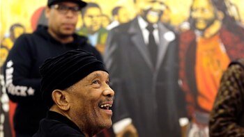 Su tema de 1976, “Everybody