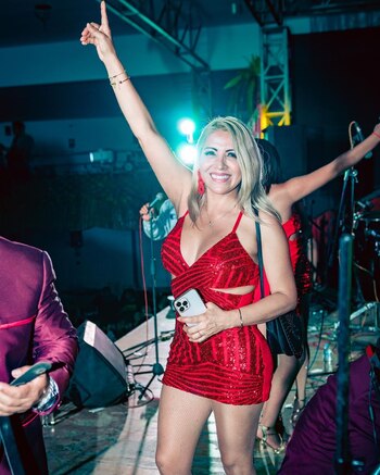 Pili Catalán, vocalista de Pintura