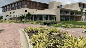 Hospital Serena del Mar suspende servicios a tres EPS por cartera cercana a $35.000 millones