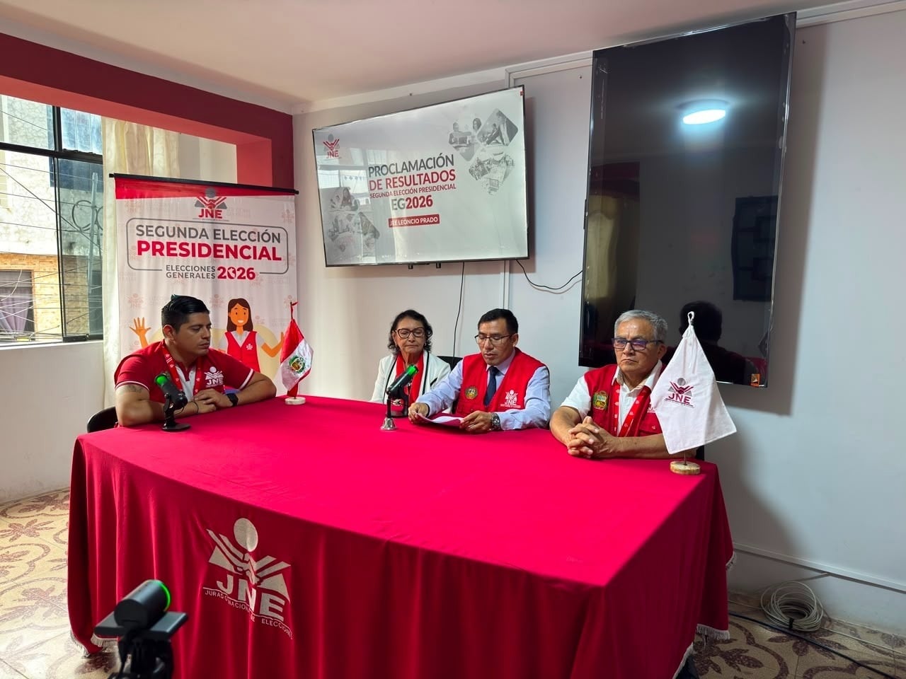 Los Jurados Electorales Especiales iniciaron este jueves 25 de junio la proclamación descentralizada de resultados de cómputo de la Segunda Elección Presidencial, como parte del proceso de Elecciones Generales 2026. (JNE)