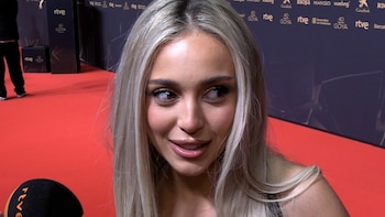 Ana Mena arropa a su