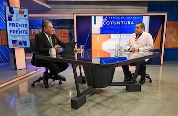 El cirujano general e intensivista Emilio Salazar, abordó la confirmación del caso de chikungunya y el panorama epidemiológico en El Salvador (Cortesía: Frente a Frente).