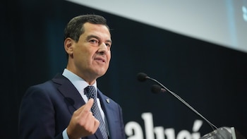 Moreno pide a Sánchez convocar elecciones tras el "varapalo" a los decretos de vivienda: "Es una moción de confianza"